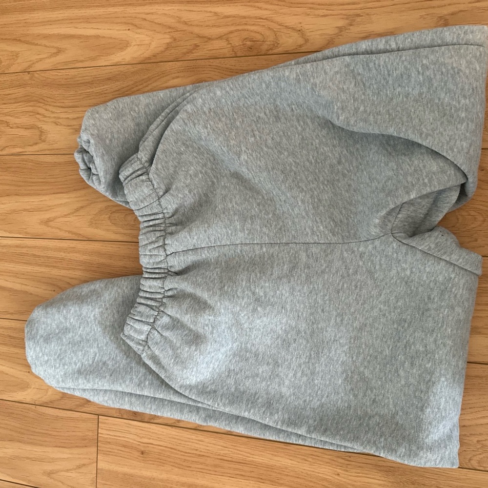 grey sweats - Picture 3 of 3